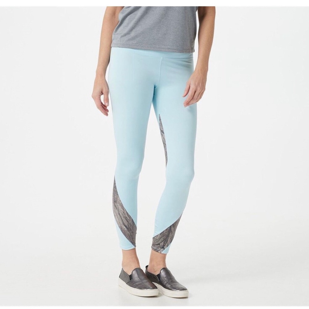 NEW Soulgani Active Leggings Cali Love in Powder Blue